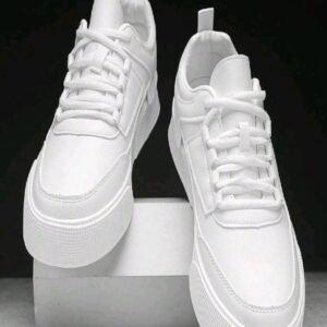 wearable white shoes